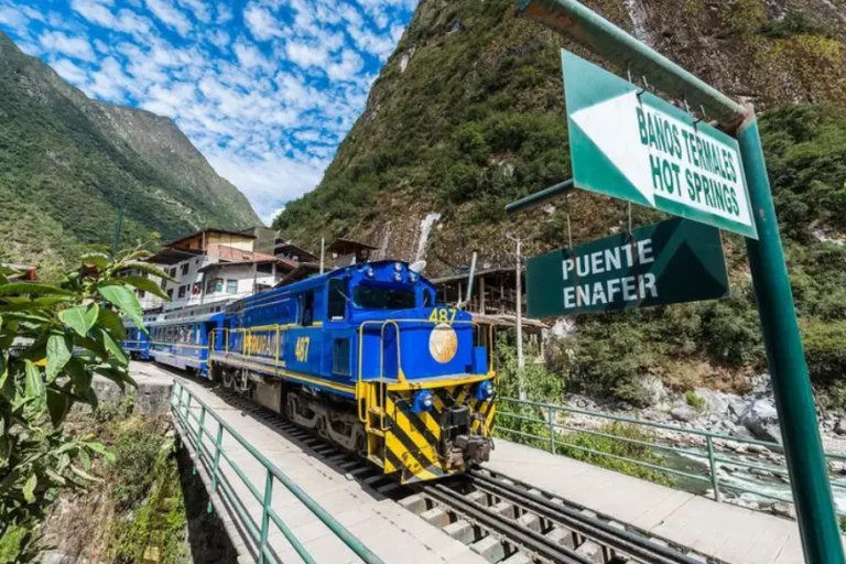 train to aguas calientes machu picchu